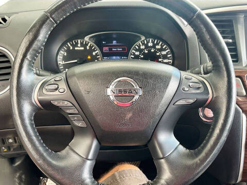 2020 Nissan Pathfinder Platinum