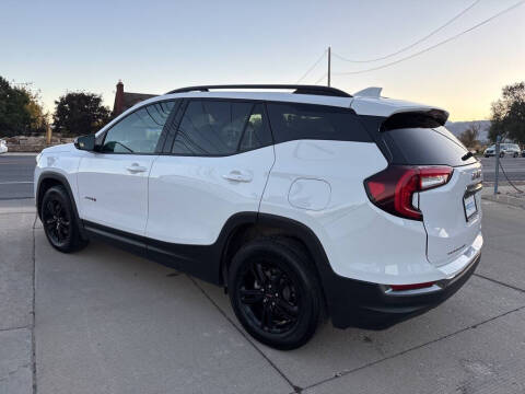 2023 GMC Terrain AT4