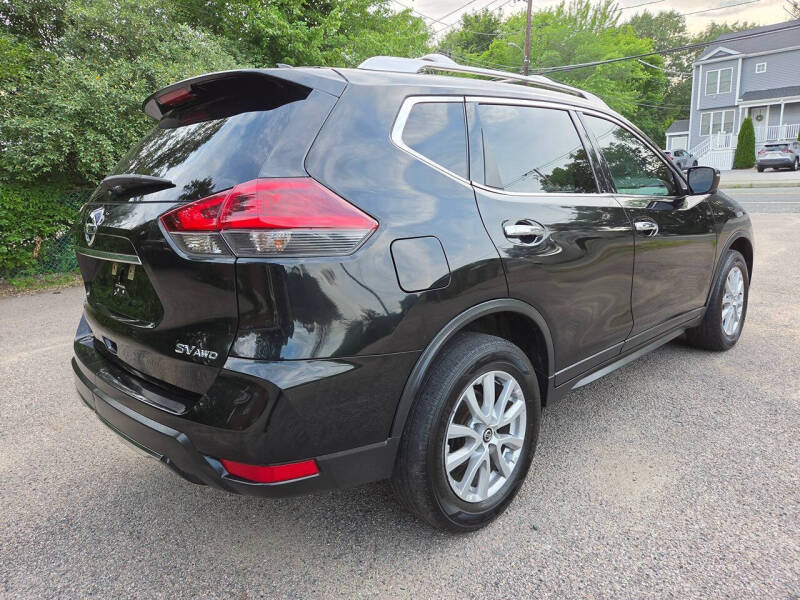 2018 Nissan Rogue SV