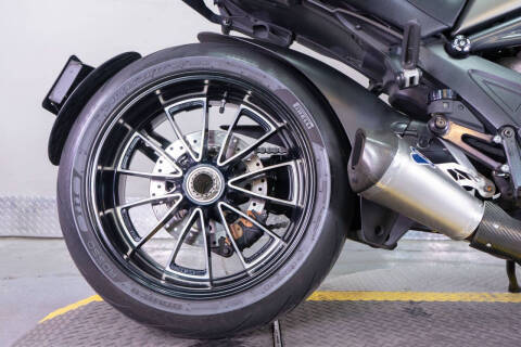 2014 Ducati Diavel