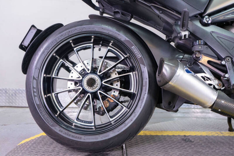 2014 Ducati Diavel