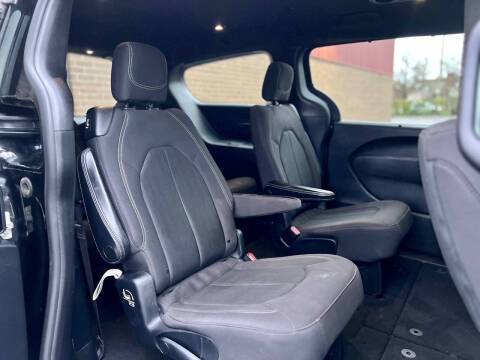 2019 Chrysler Pacifica Touring Plus