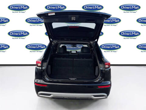 2023 Mitsubishi Outlander SE