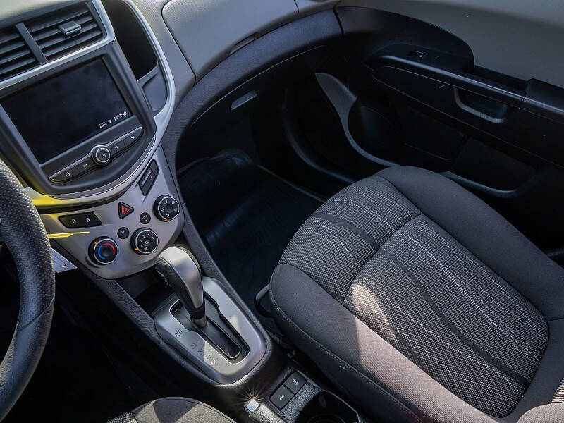 2020 Chevrolet Sonic LT