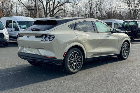 2025 Ford Mustang Mach-E Premium