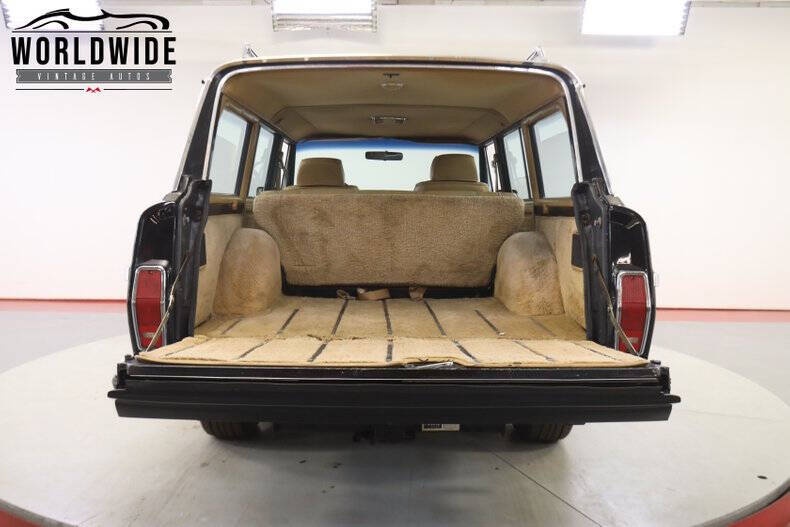 1988 Jeep Grand Wagoneer