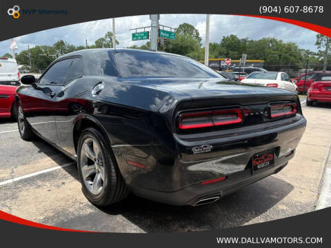 2015 Dodge Challenger SXT