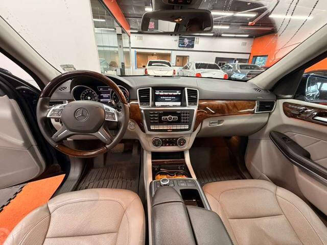 2015 Mercedes-Benz GL-Class GL 550 4MATIC