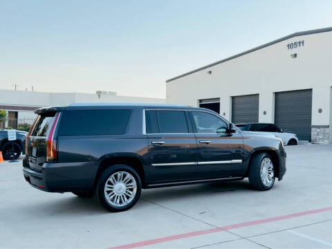 2016 Cadillac Escalade ESV Platinum