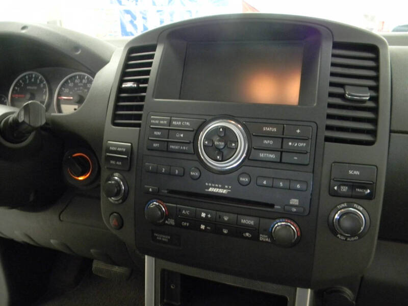2012 Nissan Pathfinder Silver Edition