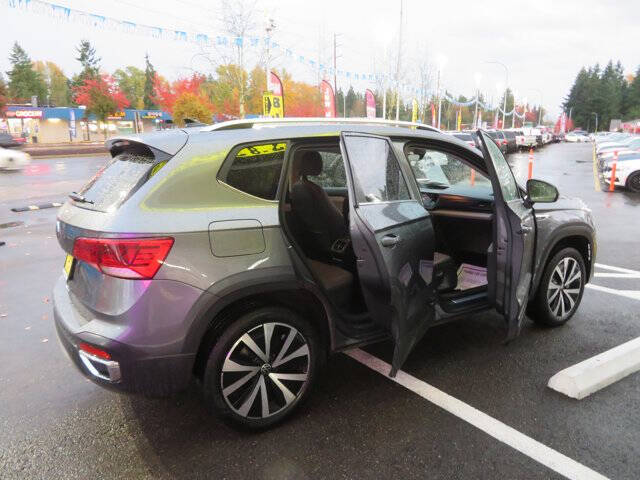 2024 Volkswagen Taos SE