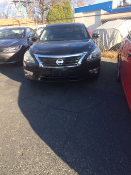 2013 Nissan Altima for sale at Scott's Auto Mart in Dundalk MD
