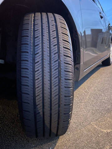 2012 Toyota Prius v Three