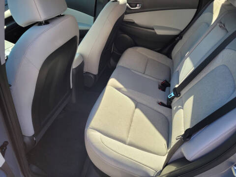 2022 Hyundai Kona Electric SEL