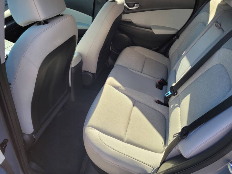 2022 Hyundai Kona Electric SEL