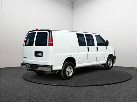 2017 Chevrolet Express 2500