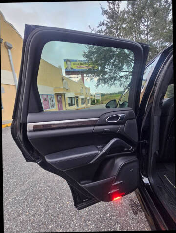 2013 Porsche Cayenne GTS