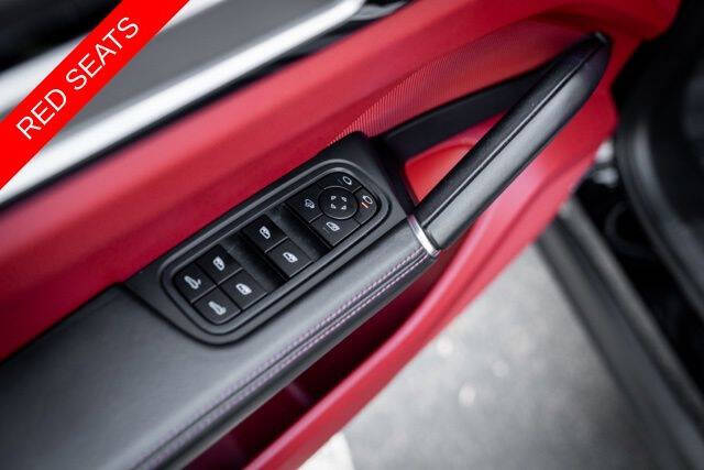 2023 Porsche Cayenne Platinum Edition