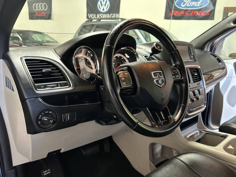 2017 Dodge Grand Caravan SXT