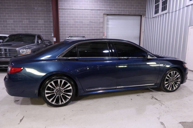 2017 Lincoln Continental Select