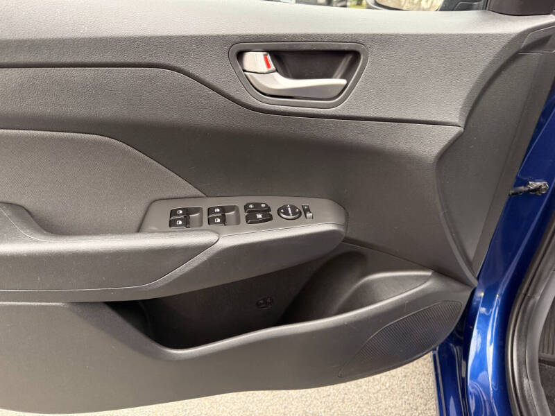 2020 Hyundai Accent SE