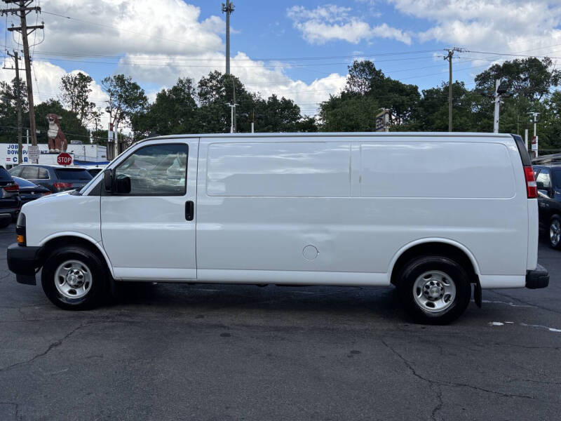 2020 Chevrolet Express 3500