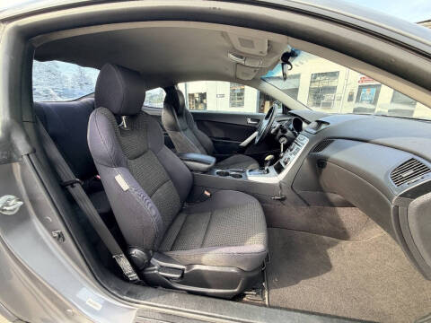 2010 Hyundai Genesis Coupe 2.0T