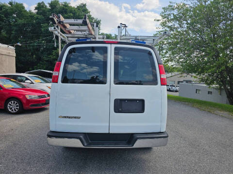 2022 Chevrolet Express 2500