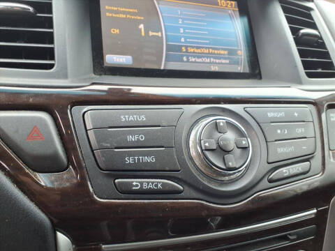 2016 Nissan Pathfinder SL