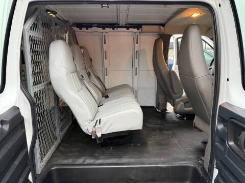2017 Chevrolet Express 2500