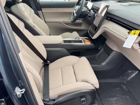 2025 Volvo EX90 Twin Plus 7P