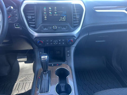 2017 GMC Acadia SLE-2