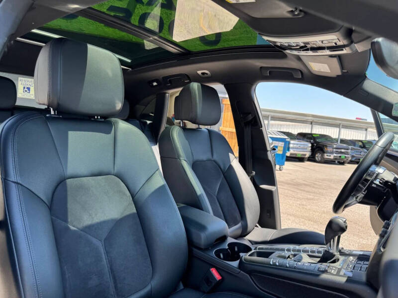 2016 Porsche Macan S