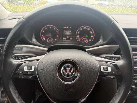 2020 Volkswagen Passat R-Line