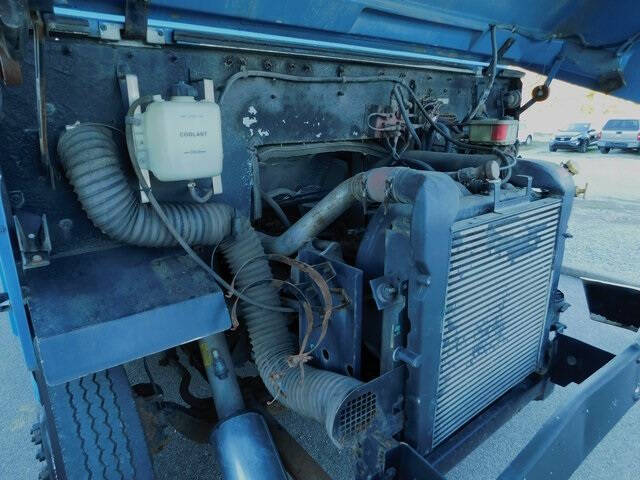 1999 Freightliner MT45 Chassis