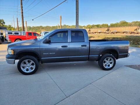 2003 Dodge Ram Pickup 1500 for sale at J & J Auto Sales in Sioux City IA