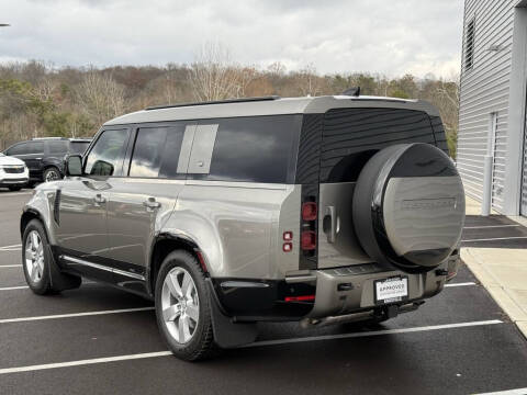 2024 Land Rover Defender 130 P400 X-Dynamic SE