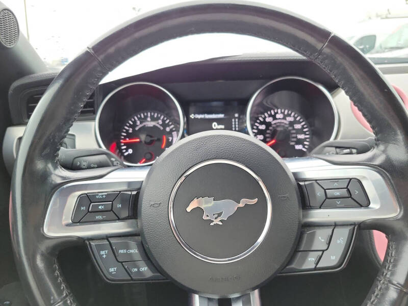 2022 Ford Mustang EcoBoost