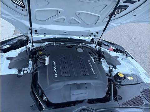 2017 Jaguar F-TYPE R