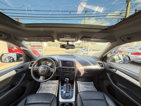 2012 Audi Q5 3.2 quattro Premium Plus