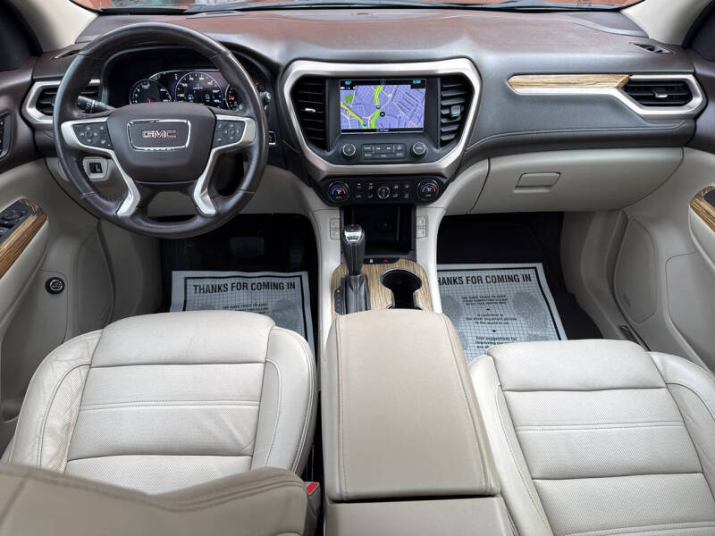 2017 GMC Acadia Denali