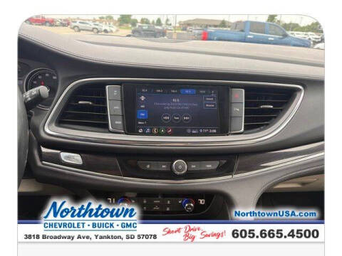 2021 Buick Enclave Essence