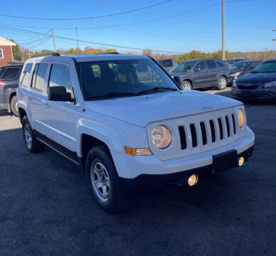 2016 Jeep Patriot for sale at Route 10 Motors LLC in Plainville CT