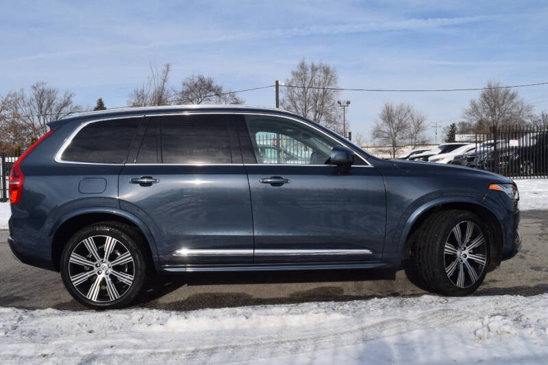 2022 Volvo XC90 T6 Inscription 6-Passenger