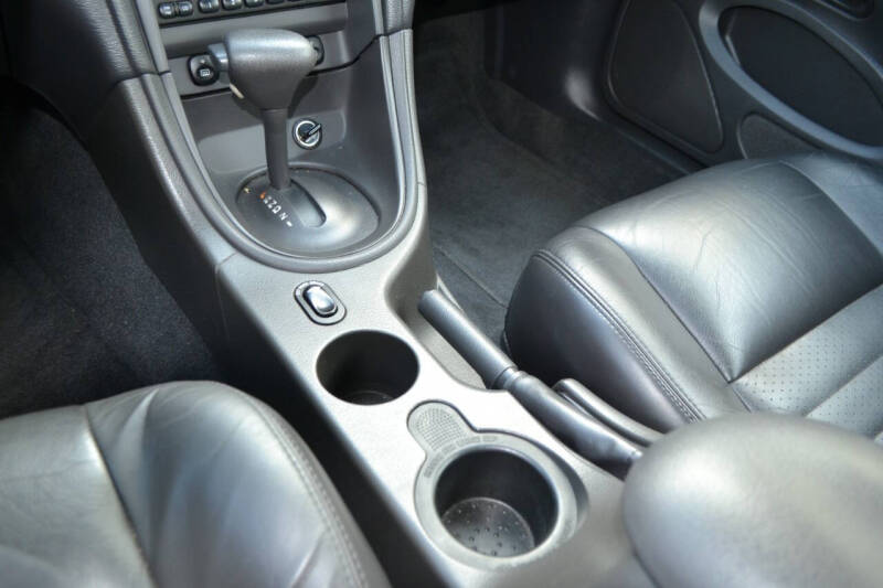 2003 Ford Mustang GT Deluxe