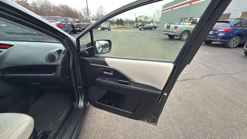 2012 Mazda MAZDA5 Touring