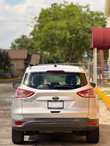 2016 Ford Escape S