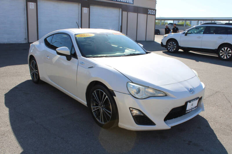 2013 Scion FR-S