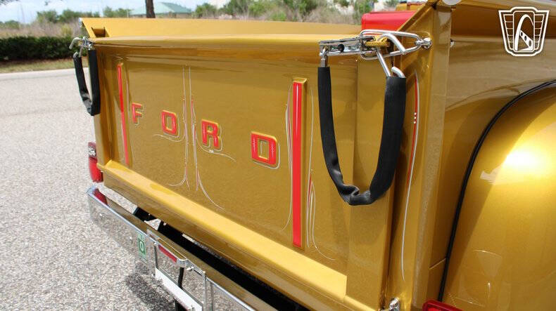 1956 Ford F-100