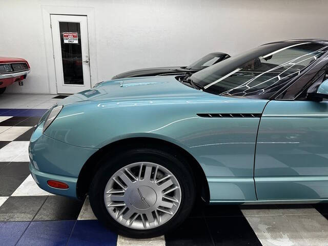 2002 Ford Thunderbird Deluxe